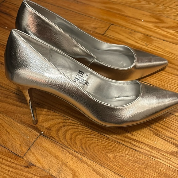 3 for 30 👡Madden girl silver heels - Picture 1 of 7